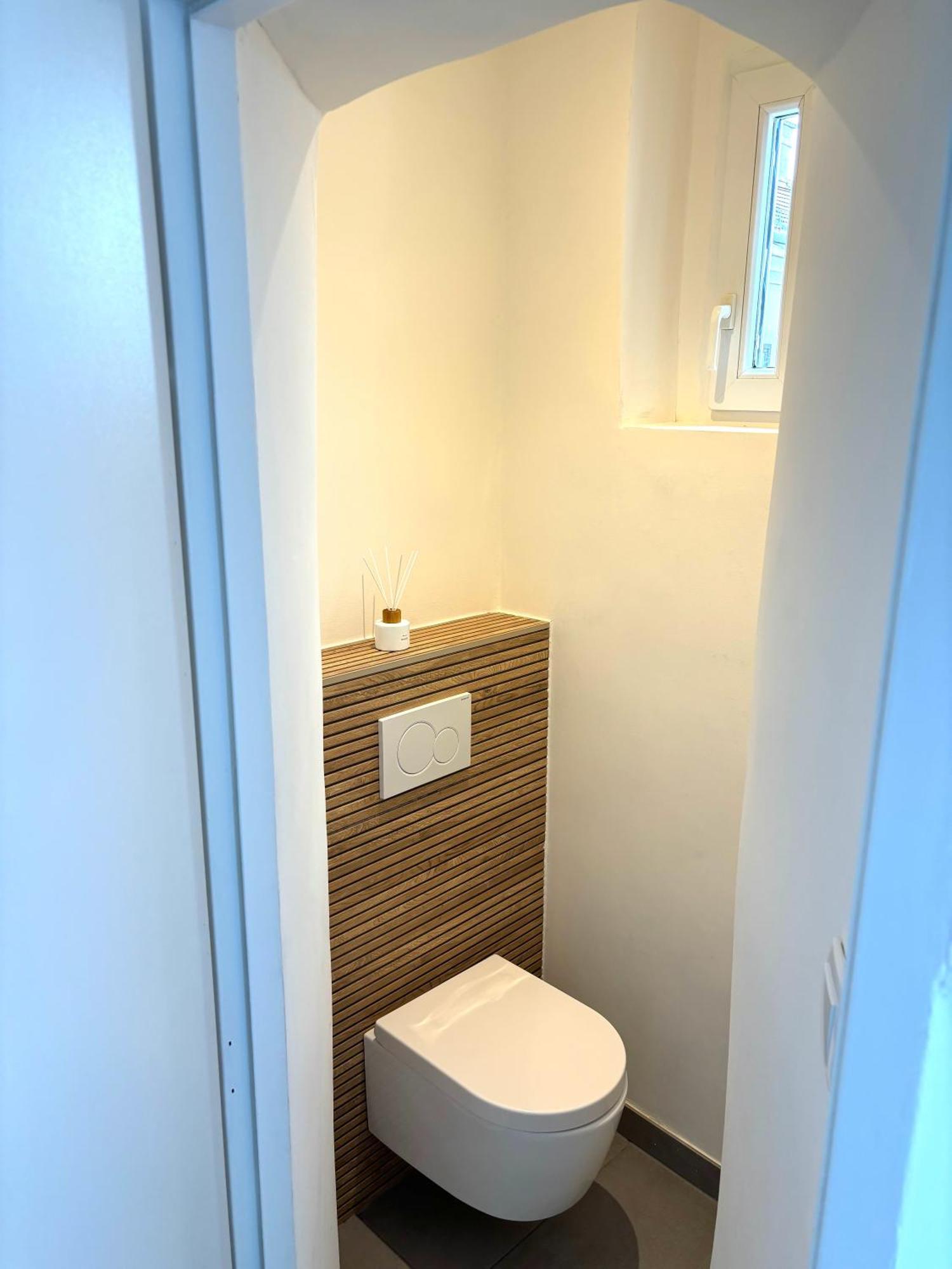 Traumhafte Wohnung Fuer 3, Grosszuegig, Walk In Dusche Виена Екстериор снимка